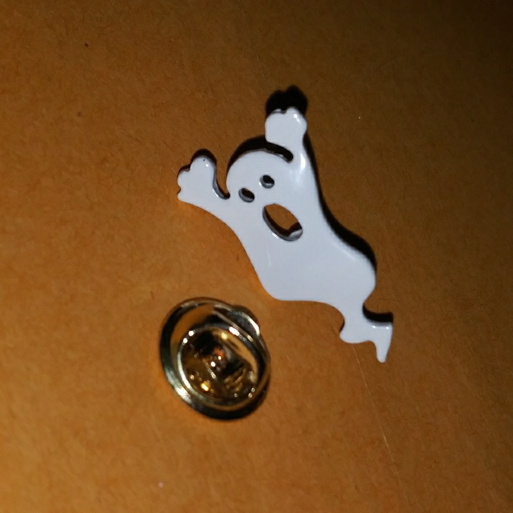 White GHOST Halloween Fall RARE Pinback Pin Brooch